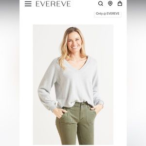 NWT Everve Mac V Neck Pullover